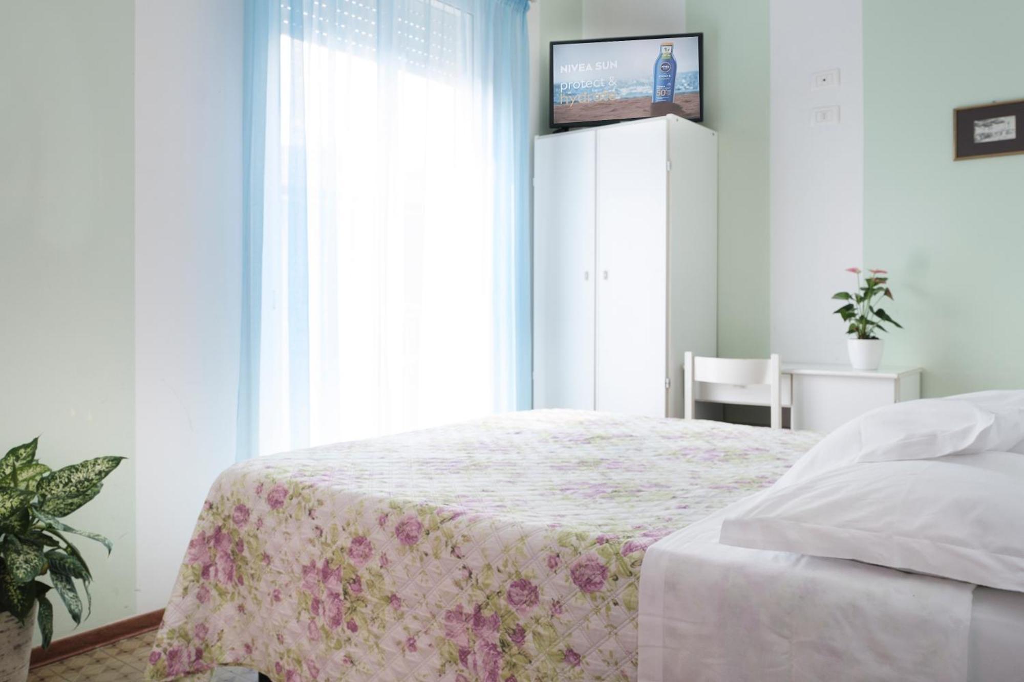 Hotel Cheri 리미니 외부 사진